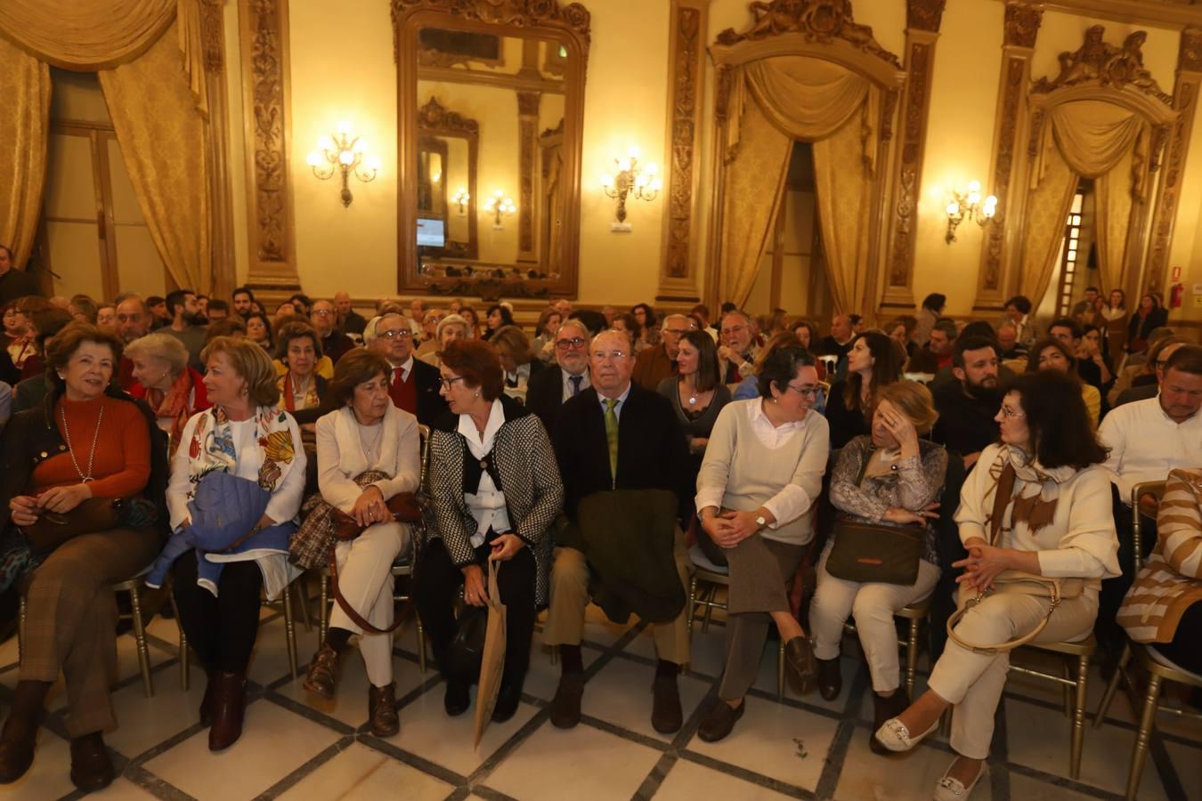 La conferencia de Ángeles Raya en El Templo de Córdoba, en imágenes