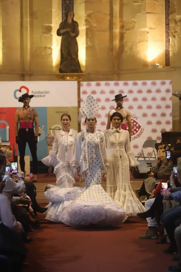 Moda flamenca y solidaria hecha en Córdoba, en imágenes