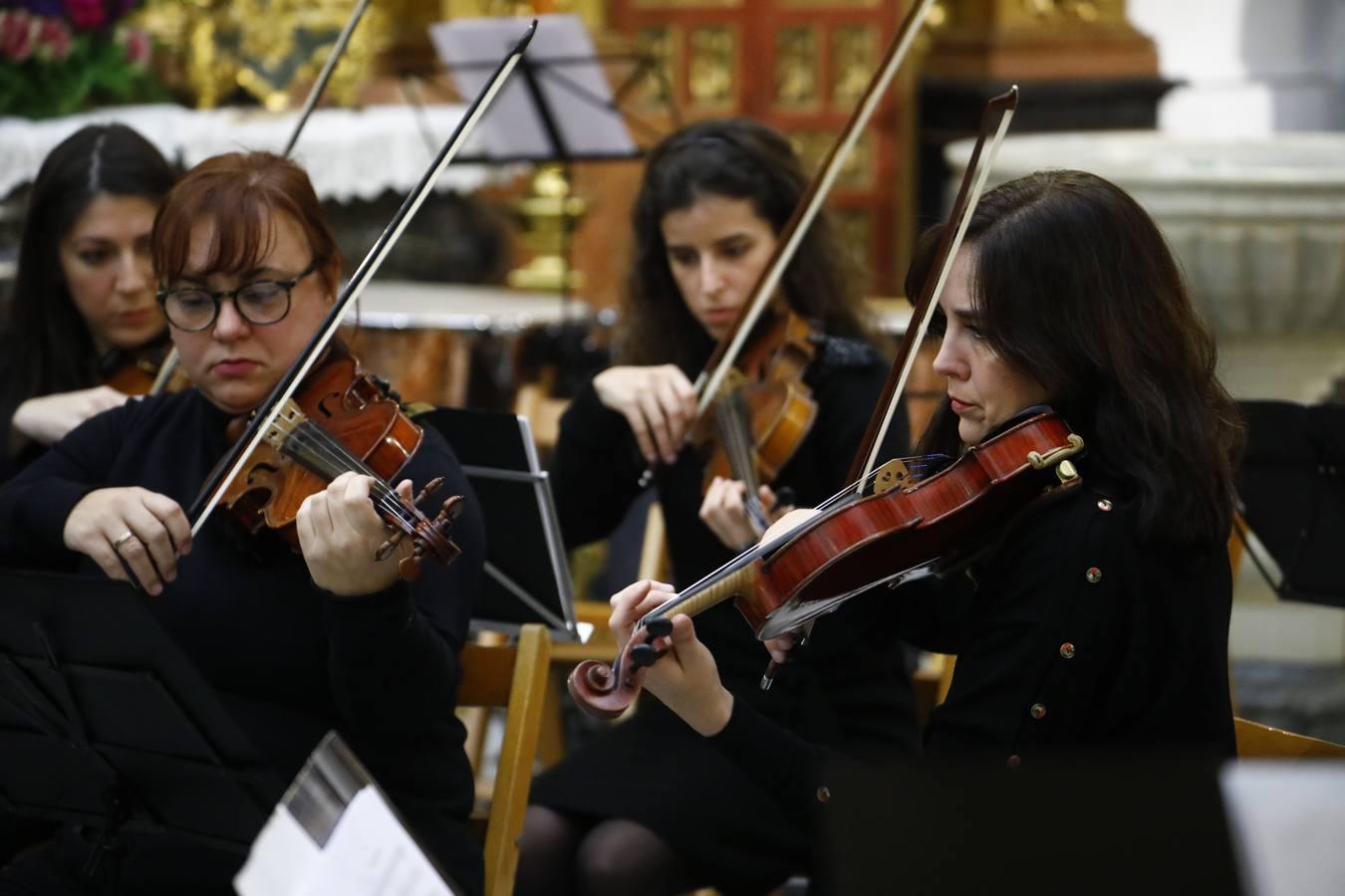 El concierto de la Orquesta y Coro de la Catedral de Córdoba en la Trinidad, en imágenes