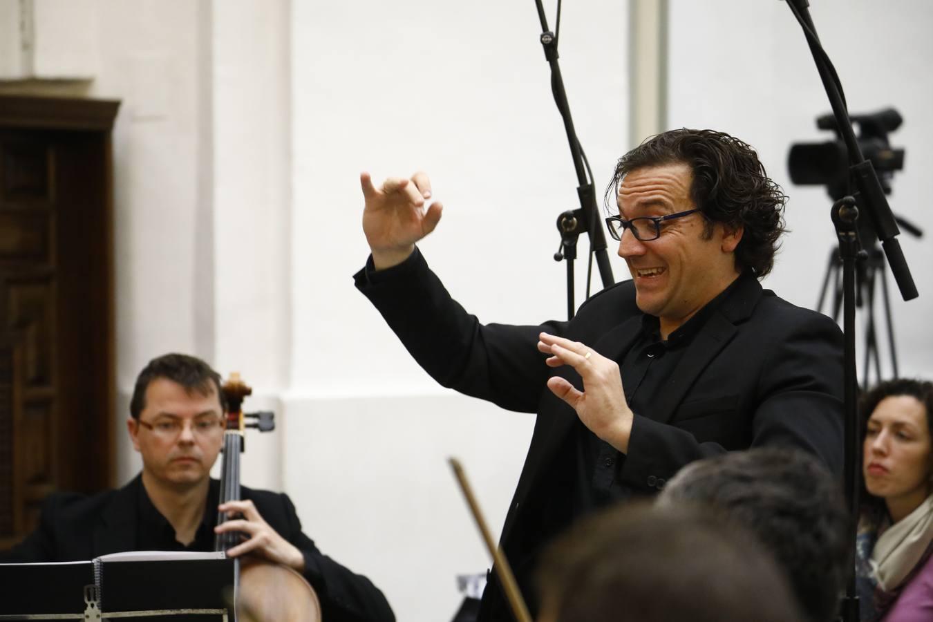 El concierto de la Orquesta y Coro de la Catedral de Córdoba en la Trinidad, en imágenes