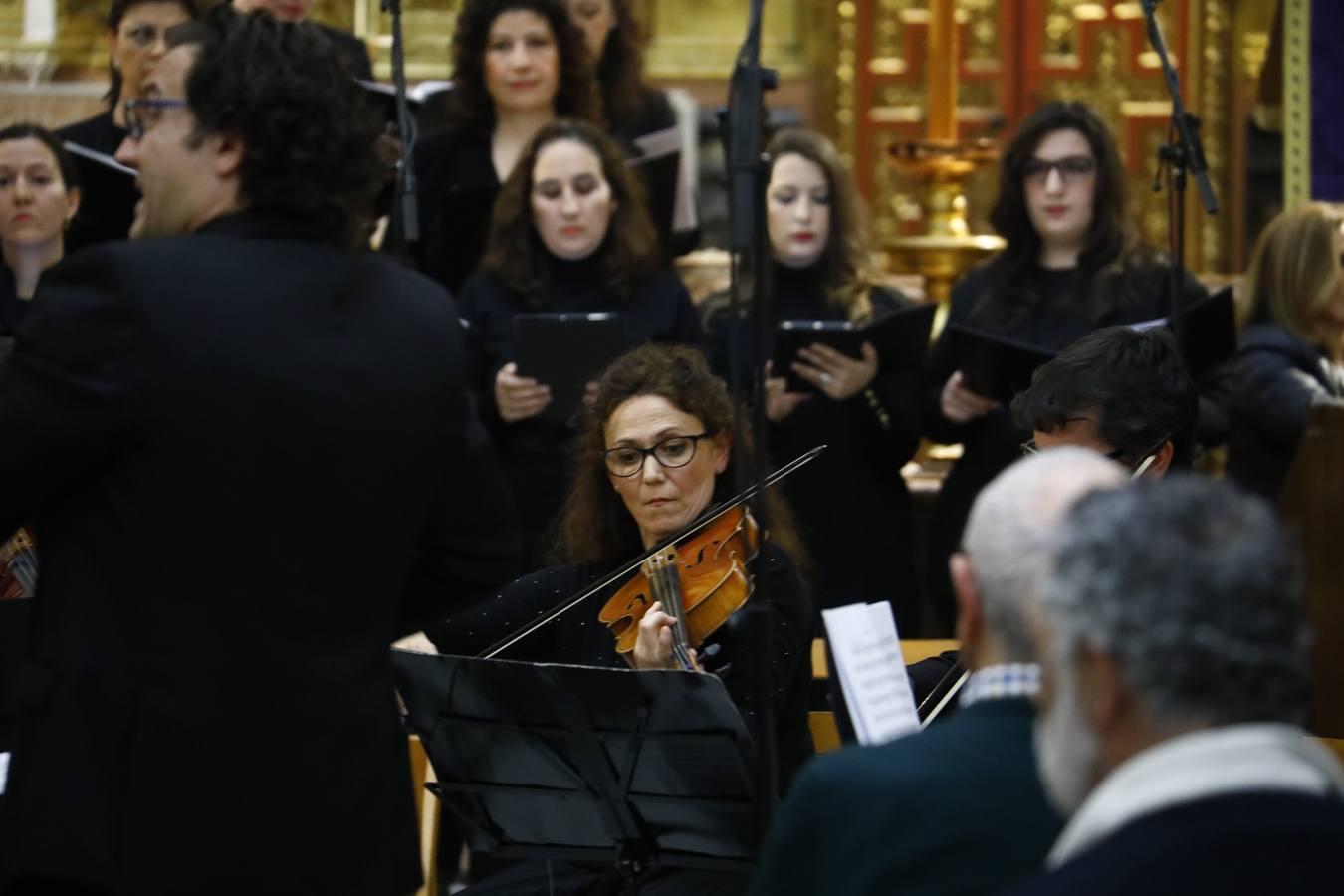 El concierto de la Orquesta y Coro de la Catedral de Córdoba en la Trinidad, en imágenes