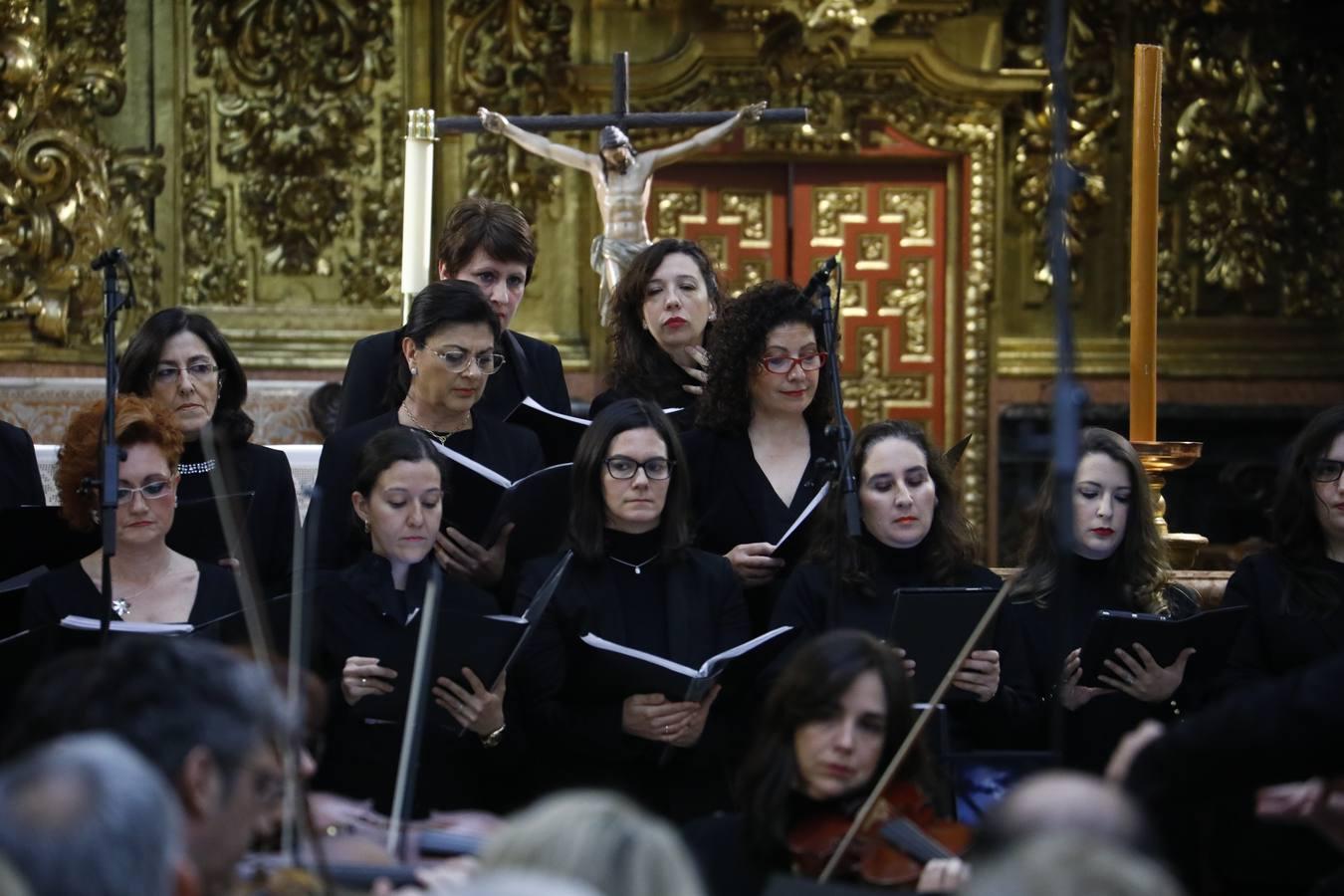 El concierto de la Orquesta y Coro de la Catedral de Córdoba en la Trinidad, en imágenes