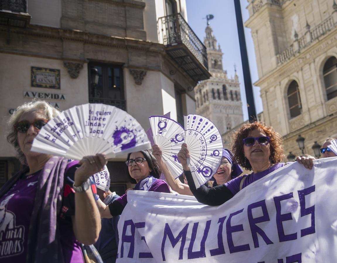 Otra imagen de la marcha feminista de Sevilla.. 