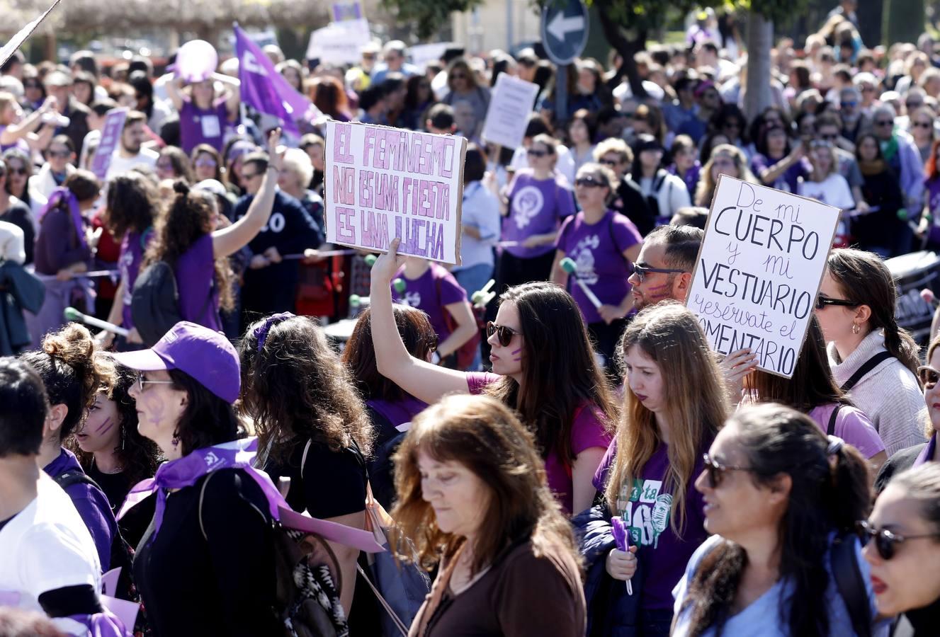 Las mejores imágenes de la manifestación del Día de la Mujer en Córdoba