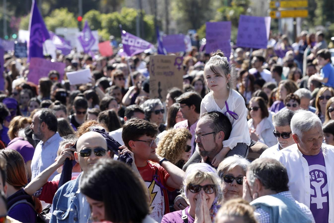 Las mejores imágenes de la manifestación del Día de la Mujer en Córdoba