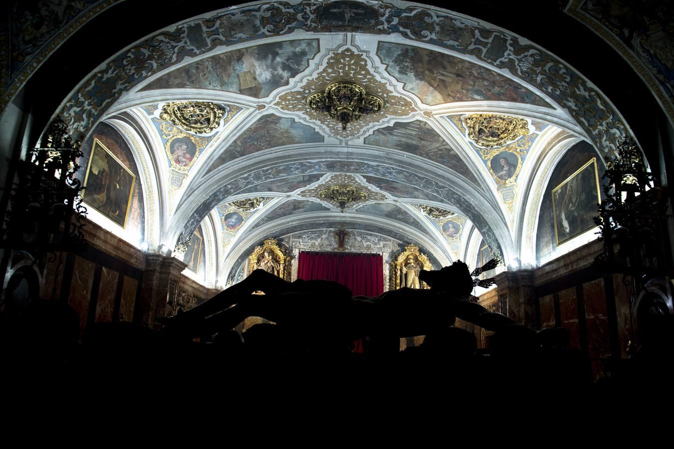 Vía crucis y traslado de Montserrat