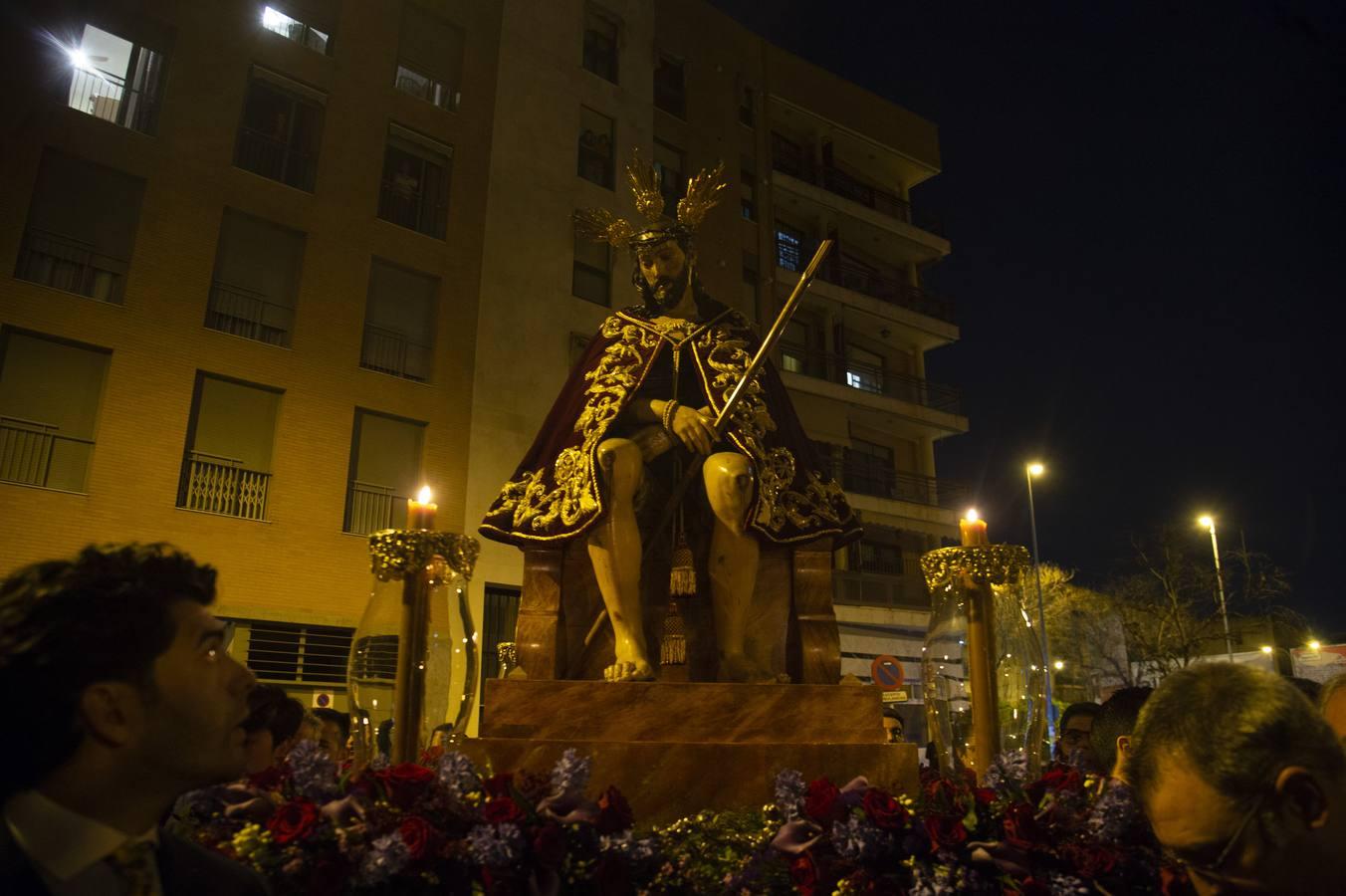 El vía crucis del Señor de la Salud y Buen Viaje