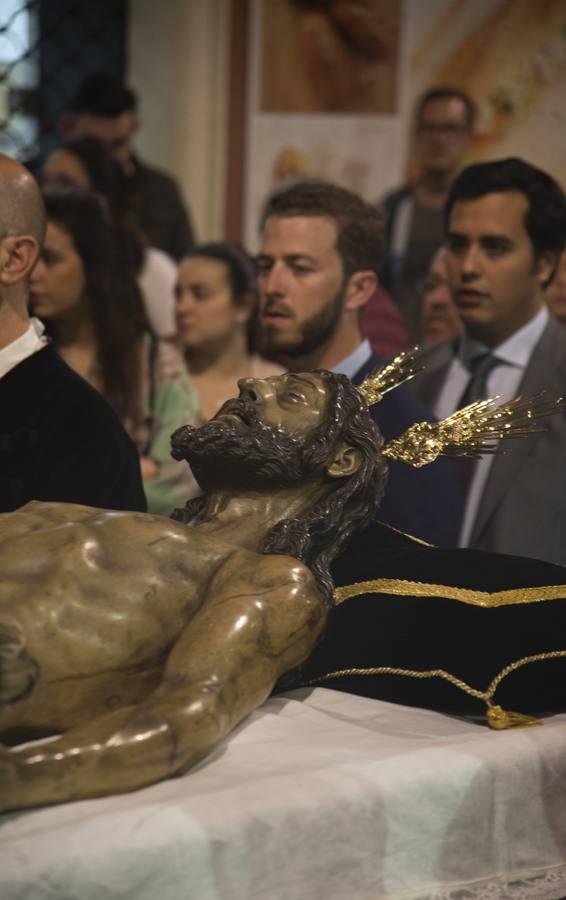 El vía crucis del Santo Entierro