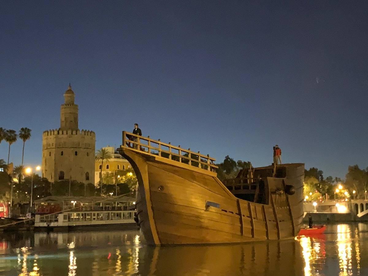 Las imágenes de la réplica de la Nao Victoria 500 en el Guadalquivir