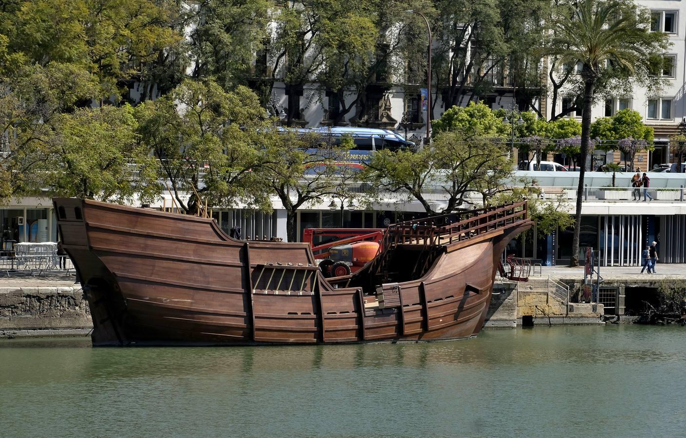 Las imágenes de la réplica de la Nao Victoria 500 en el Guadalquivir