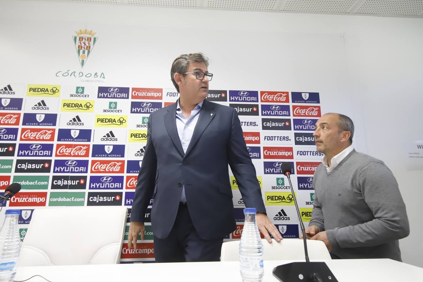 La presentación de Juan Sabas en el  Córdoba CF, en imágenes