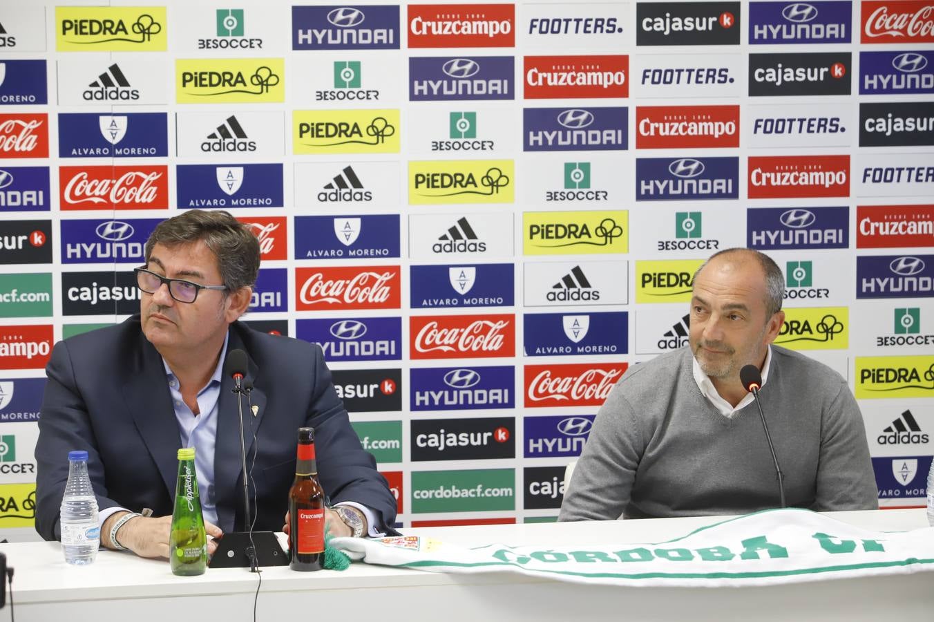 La presentación de Juan Sabas en el  Córdoba CF, en imágenes