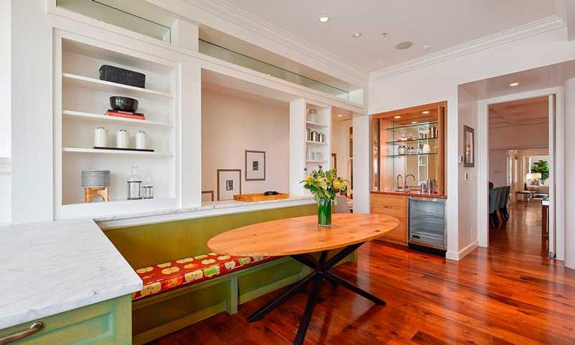 Así es la nueva casa de Julia Roberts en San Franciso. 8,3 millones de dólares ha pagado la intérprete de Pretty Woman por esta nueva casa, propiedad que se suma a su pintoresco rancho de Point Dume, Malibú, y a su apartamento en el West Village de Manhattan, Nueva York.