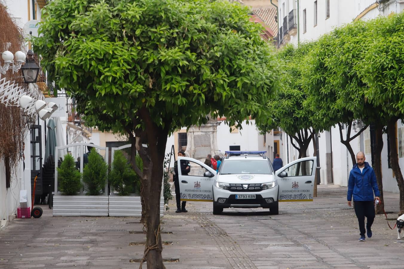 Comercios cerrados y calles vacías por el coronavirus en Córdoba