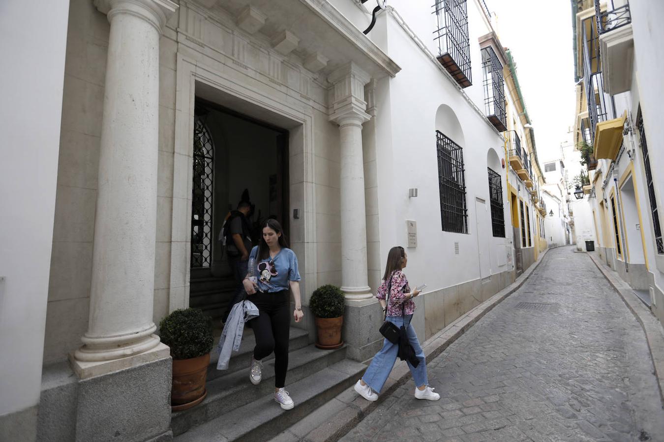 La calle Encarnación de Córdoba, en imágenes