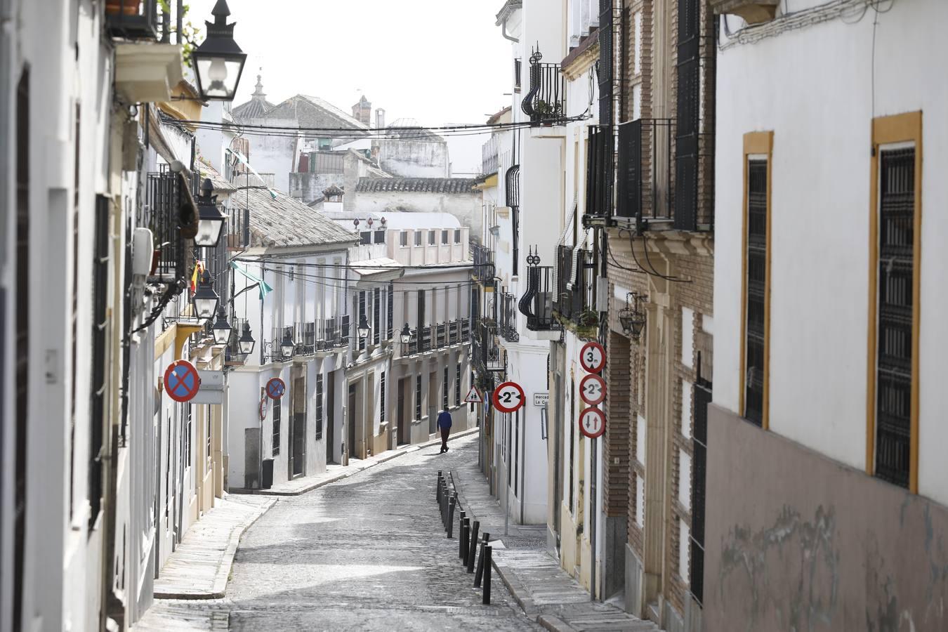 Las calles, mercados y quioscos de Córdoba con el coronavirus, en imágenes