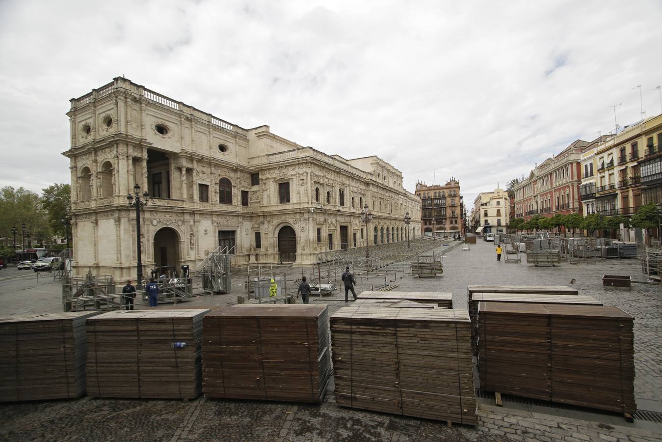 Coronavirus en Sevilla: en el trabajo, pese al Estado de alarma