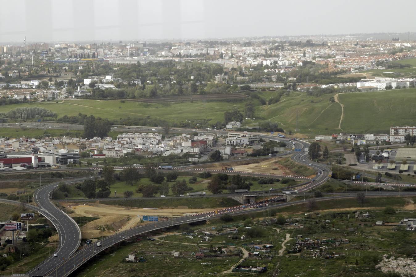 Las impresionantes vistas desde Torre Sevilla de una ciudad vacía por el coronavirus