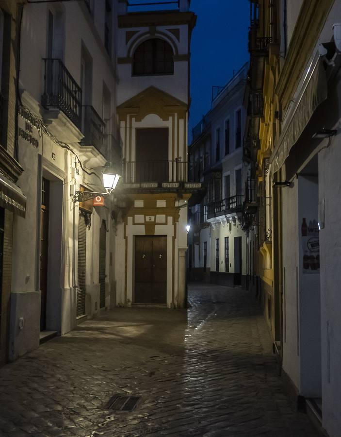 Coronavirus en Sevilla: así luce el barrio de Santa Cruz