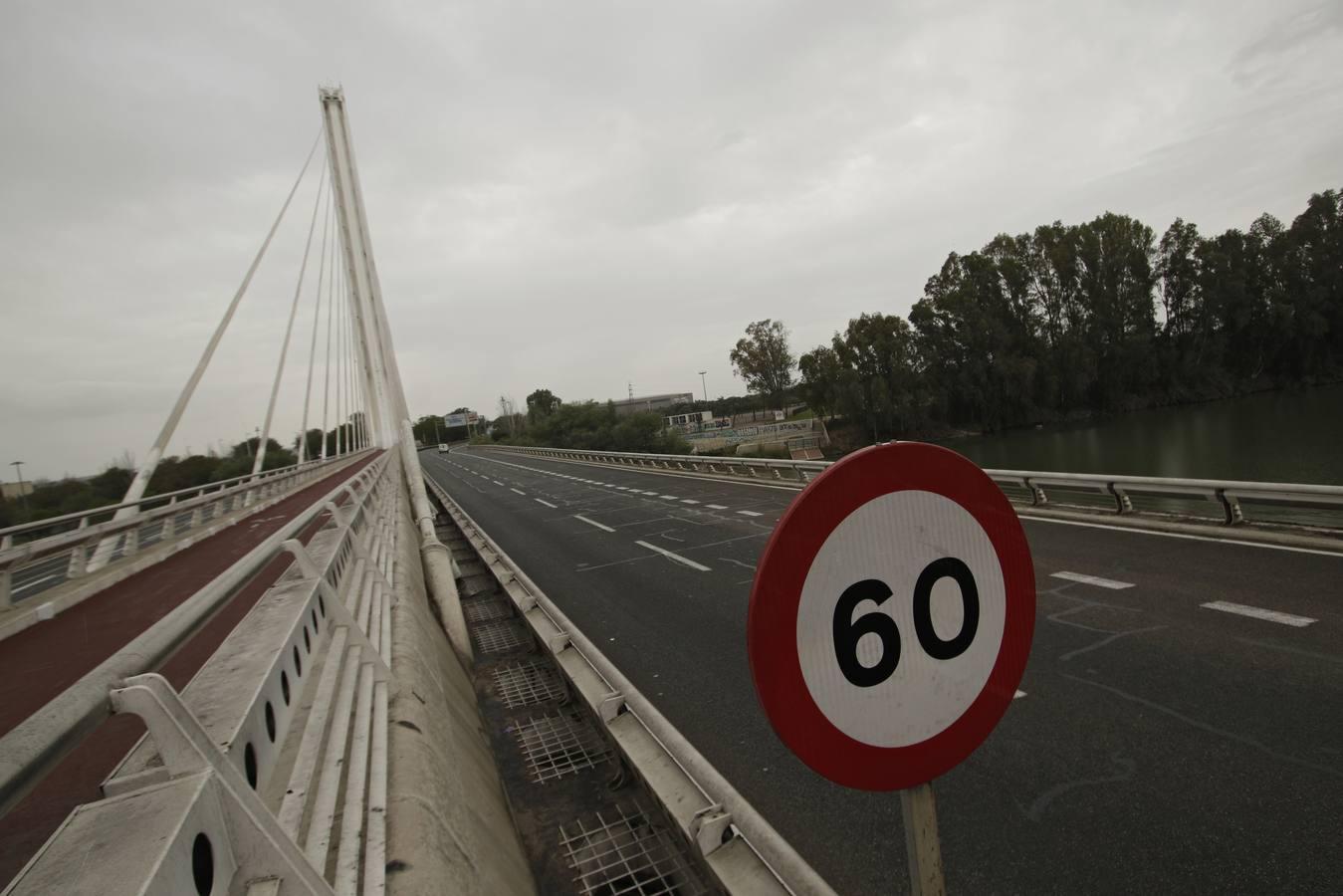 Coronavirus en Sevilla: puentes a ninguna parte