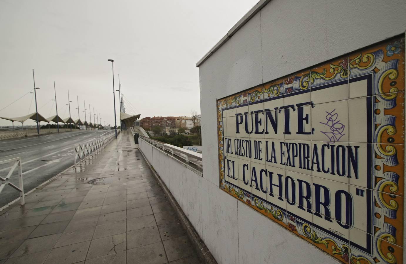 Coronavirus en Sevilla: puentes a ninguna parte