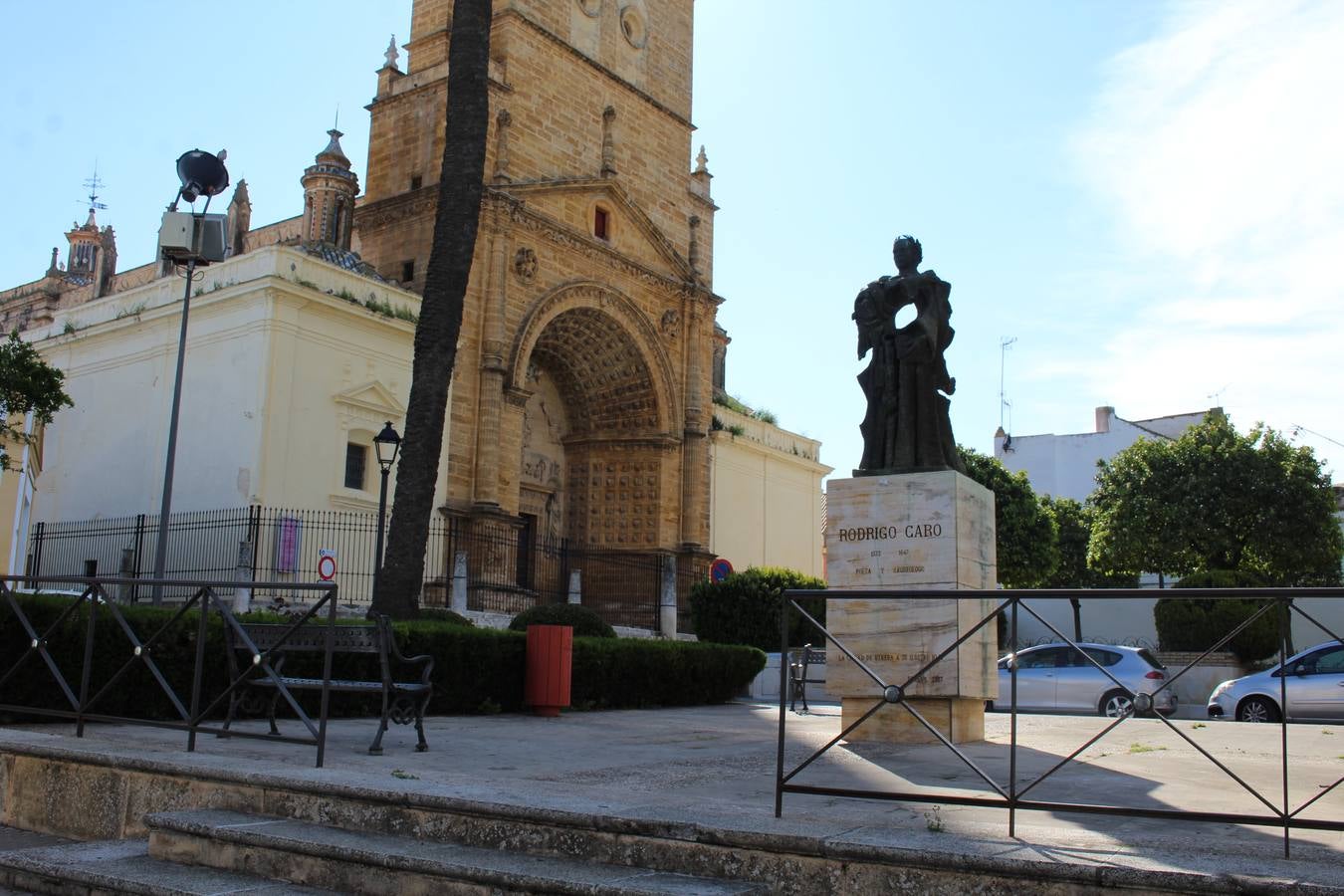 Monumento a Rodrigo Caro