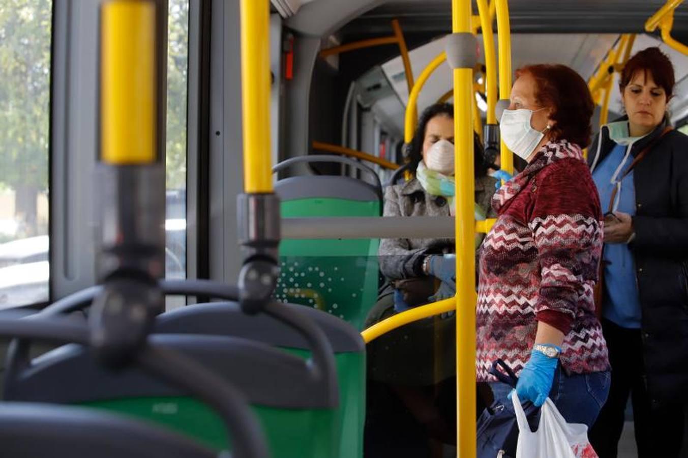 El servicio de Aucorsa durante el estado de alarma, en imágenes