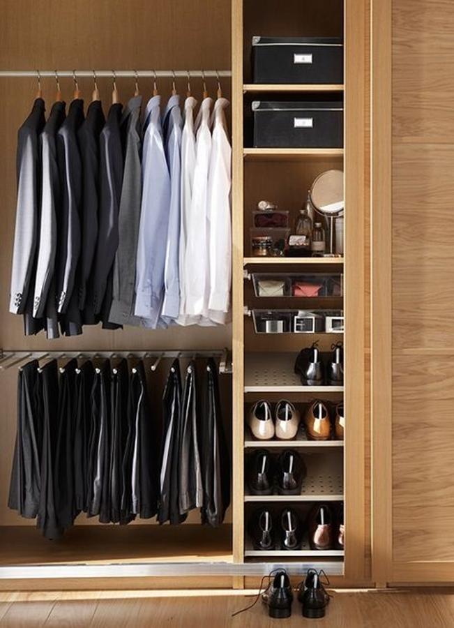 Prescinde de lo que no uses - Los mejores vestidores de lujo para inspirarte. Por mucho espacio que tengas de nada sirve acumular prendas que no te pondrás nunca.