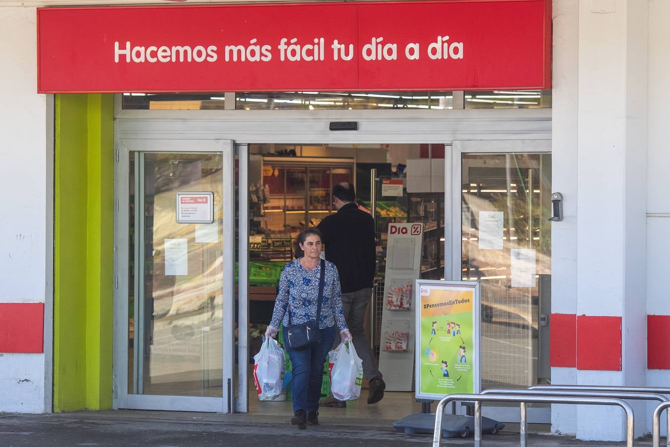 Coronavirus en Sevilla: así se vive el estado de alarma en las calles de Espartinas