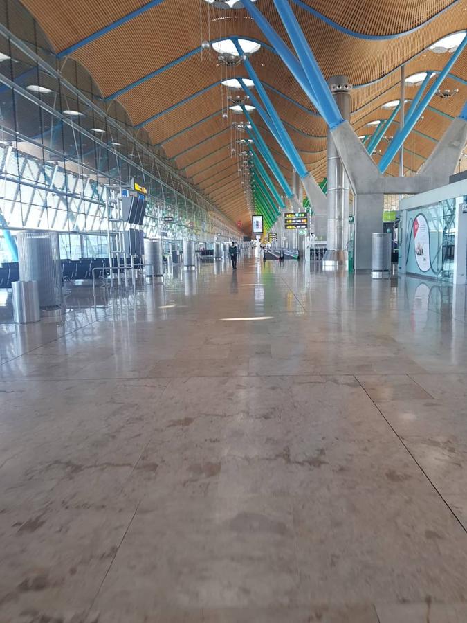 Terminal prácticamente vacía del Aeropuerto de Barajas. 