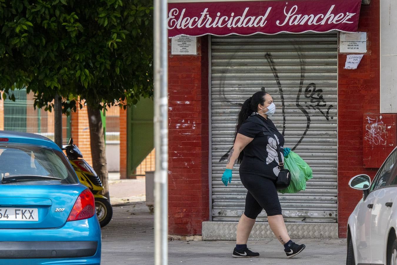 Coronavirus en Sevilla: Así es el día a día del estado de alarma en el Tiro de Línea