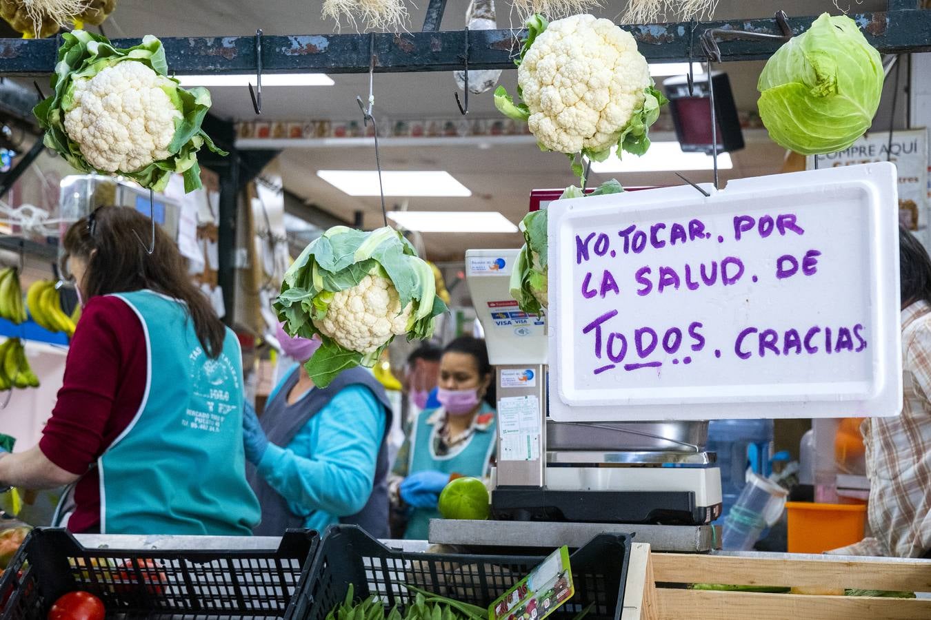 Coronavirus en Sevilla: Así es el día a día del estado de alarma en el Tiro de Línea