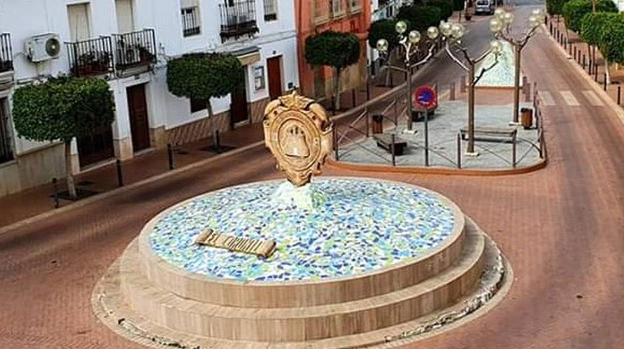 Coronavirus en Sevilla: la Policía Local de El Coronil felicita a los niños que cumplen años