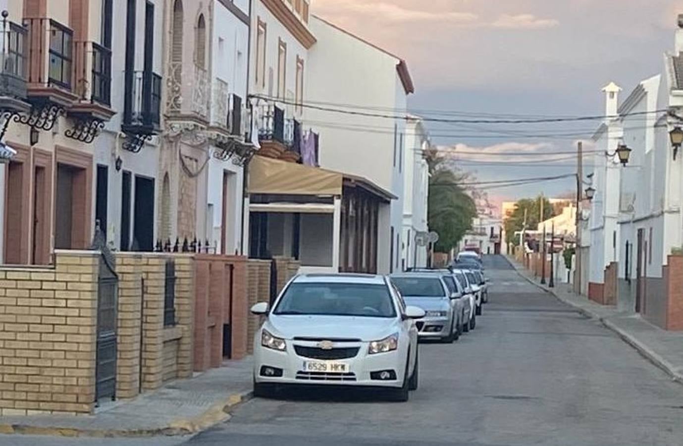 Coronavirus en Sevilla: la Policía Local de El Coronil felicita a los niños que cumplen años