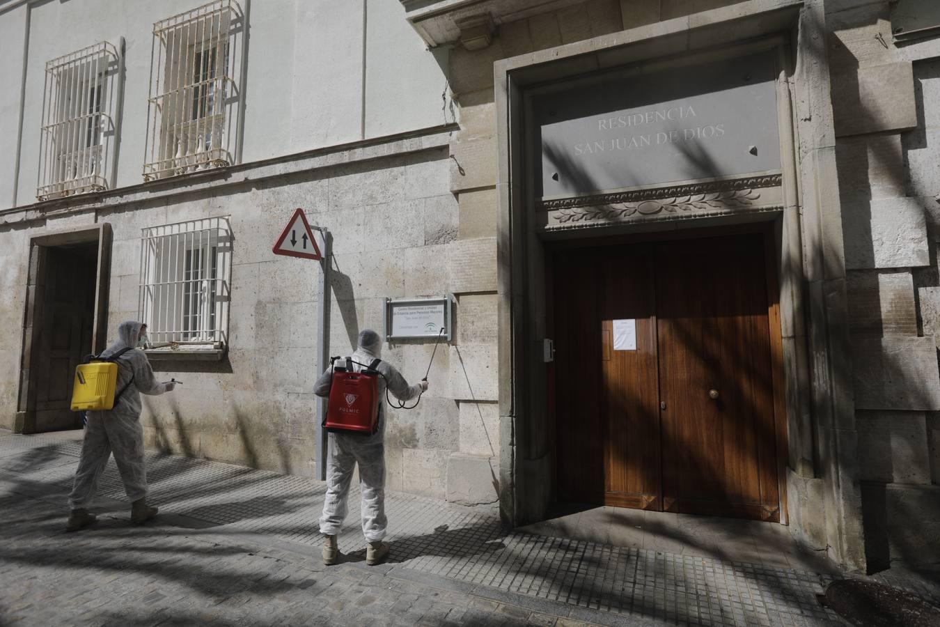 FOTOS: Las imágenes atípicas de una ciudad de Cádiz en Estado de Alarma