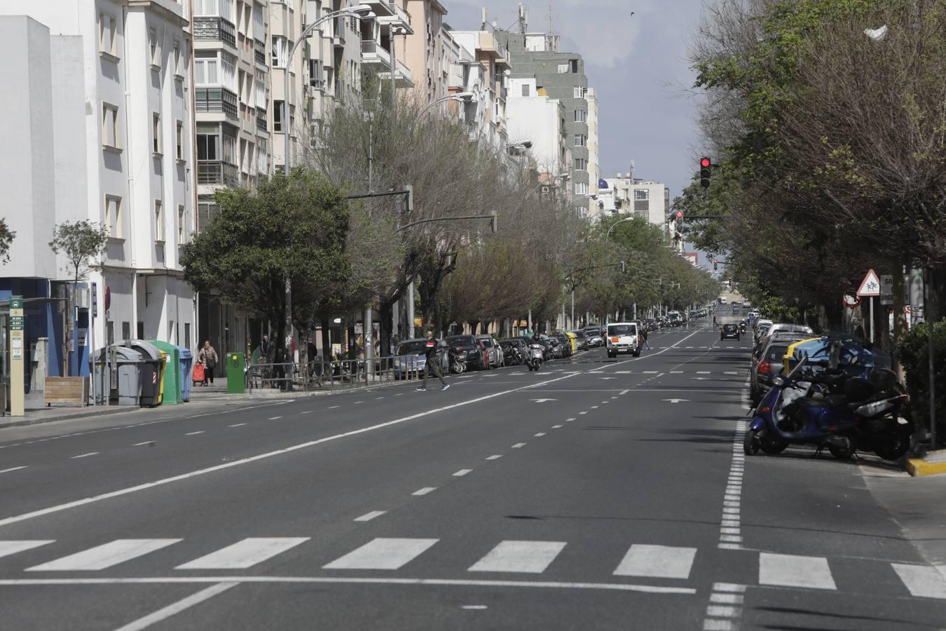 FOTOS: Las imágenes atípicas de una ciudad de Cádiz en Estado de Alarma