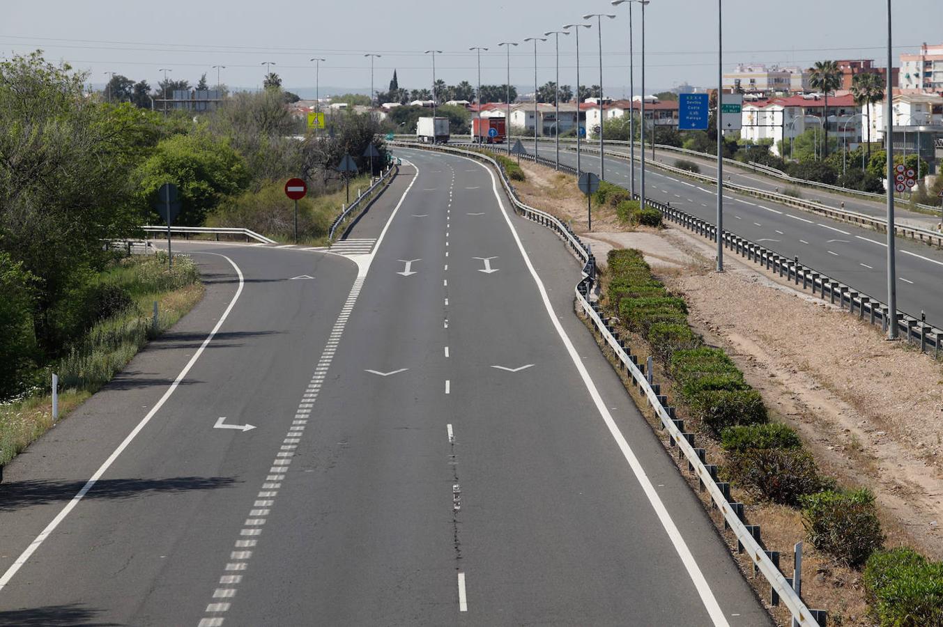 Las carreteras vacías de Córdoba por el coronavirus, en imágenes