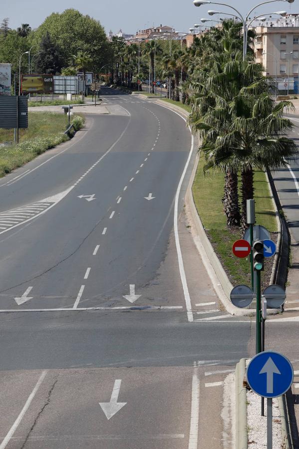 Las carreteras vacías de Córdoba por el coronavirus, en imágenes