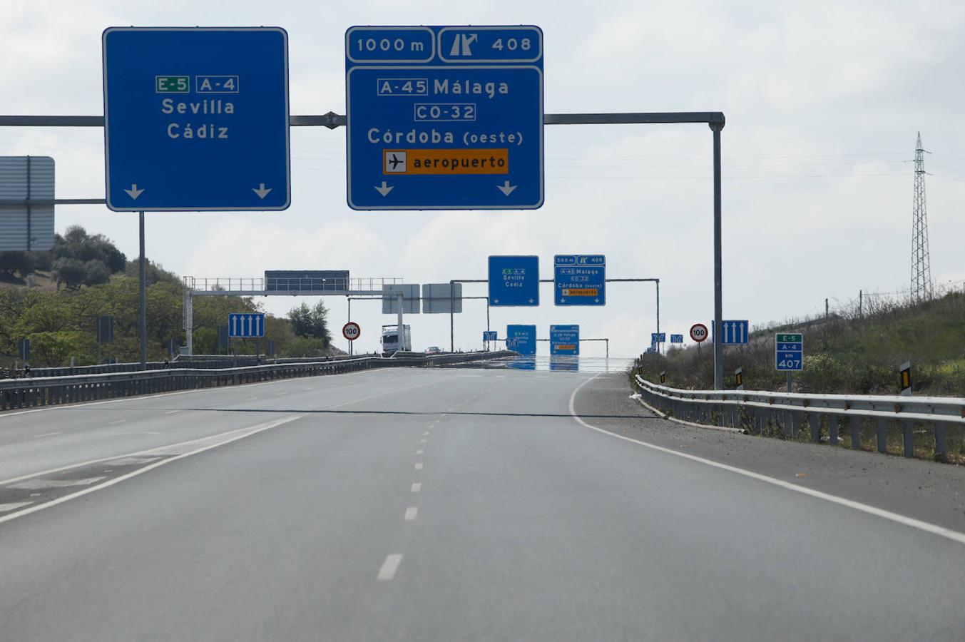 Las carreteras vacías de Córdoba por el coronavirus, en imágenes