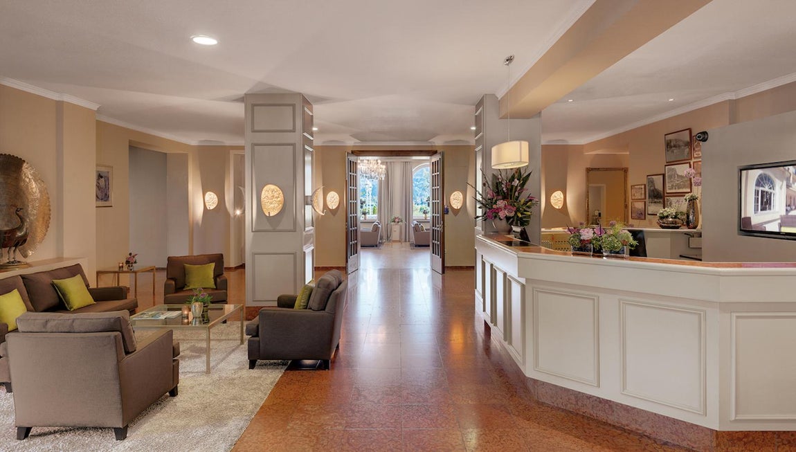 Un hotel con historia. En la Segunda Guerra Mundial el edificio fue utilizado como hospital militar. Sin embargo, el complejo no reanudó sus operaciones hasta que su propietario, Georg Bader Junior, regresó tras ser confinado como prisionero de guerra en 1947. Durante los primeros años posteriores se utilizó como casa de huéspedes para niñas y no volvió a florecer hasta la década de 1960.