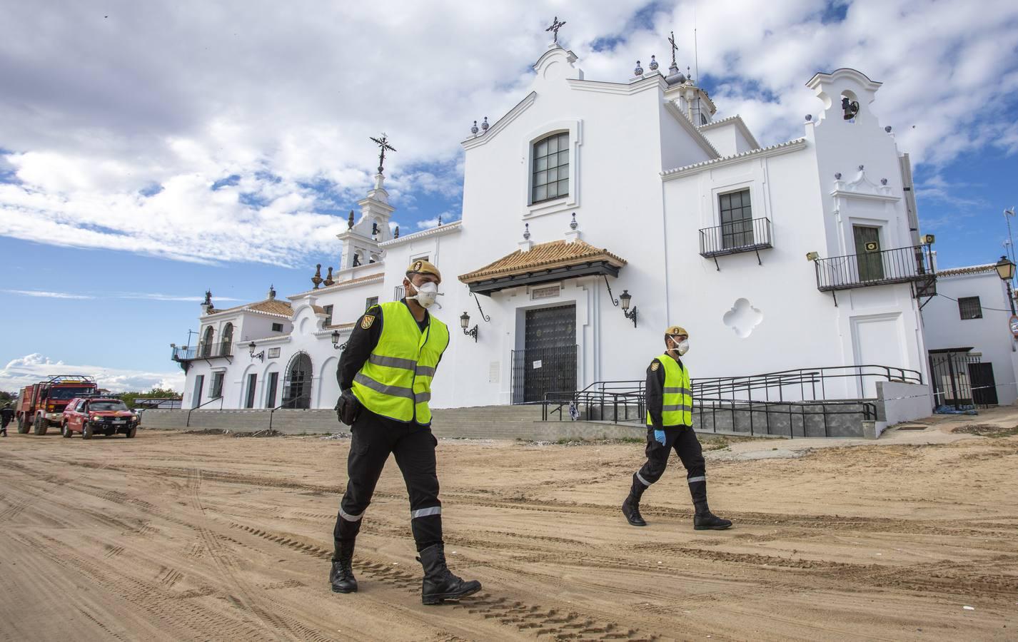 Coronavirus en Andalucía: La UME acude al Rocío