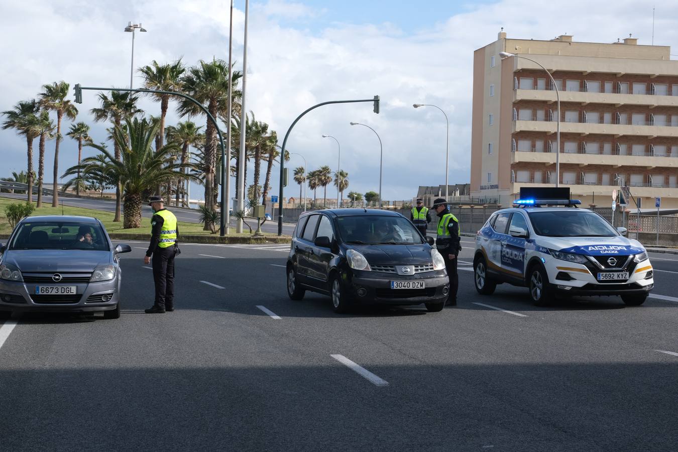 FOTOS: Coronavirus y confinamiento en Cádiz. Calles y plazas el miércoles 1 de abril 2020