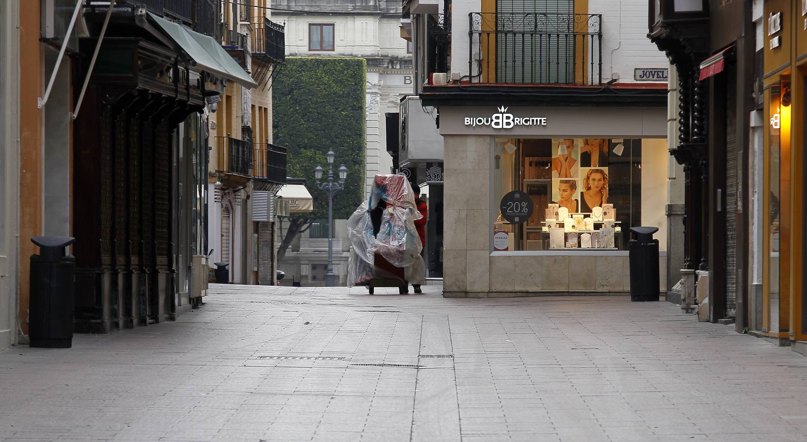 Coronavirus en Sevilla: Anómalo Viernes de Dolores