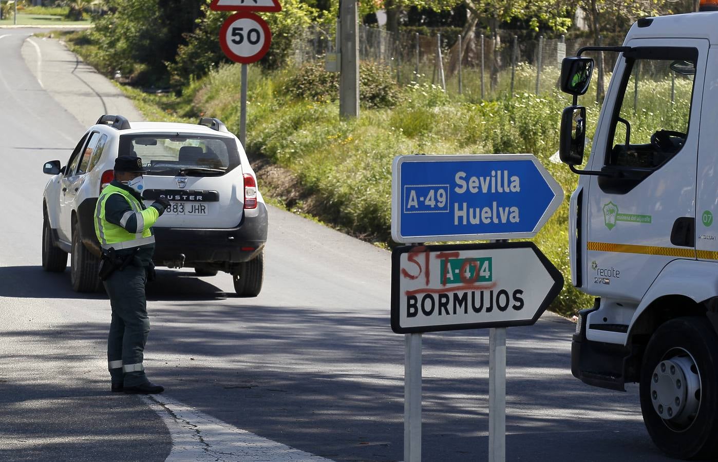 Coronavirus en Sevilla: Exhaustivos controles de tráfico para evitar desplazamientos no esenciales