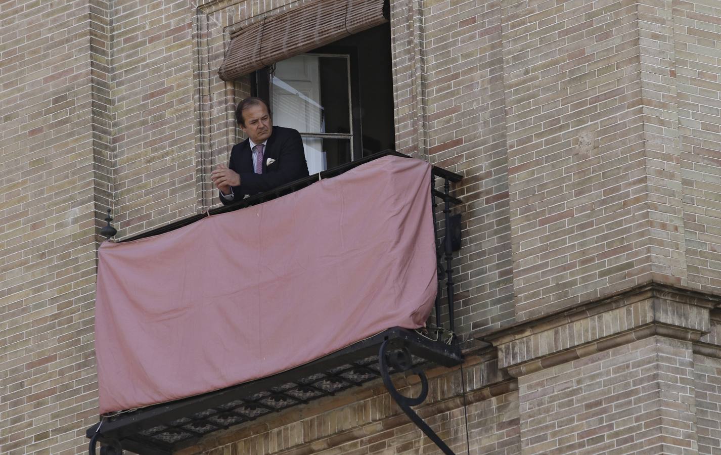 Semana Santa de Sevilla 2020: Un Domingo de Ramos desde los balcones