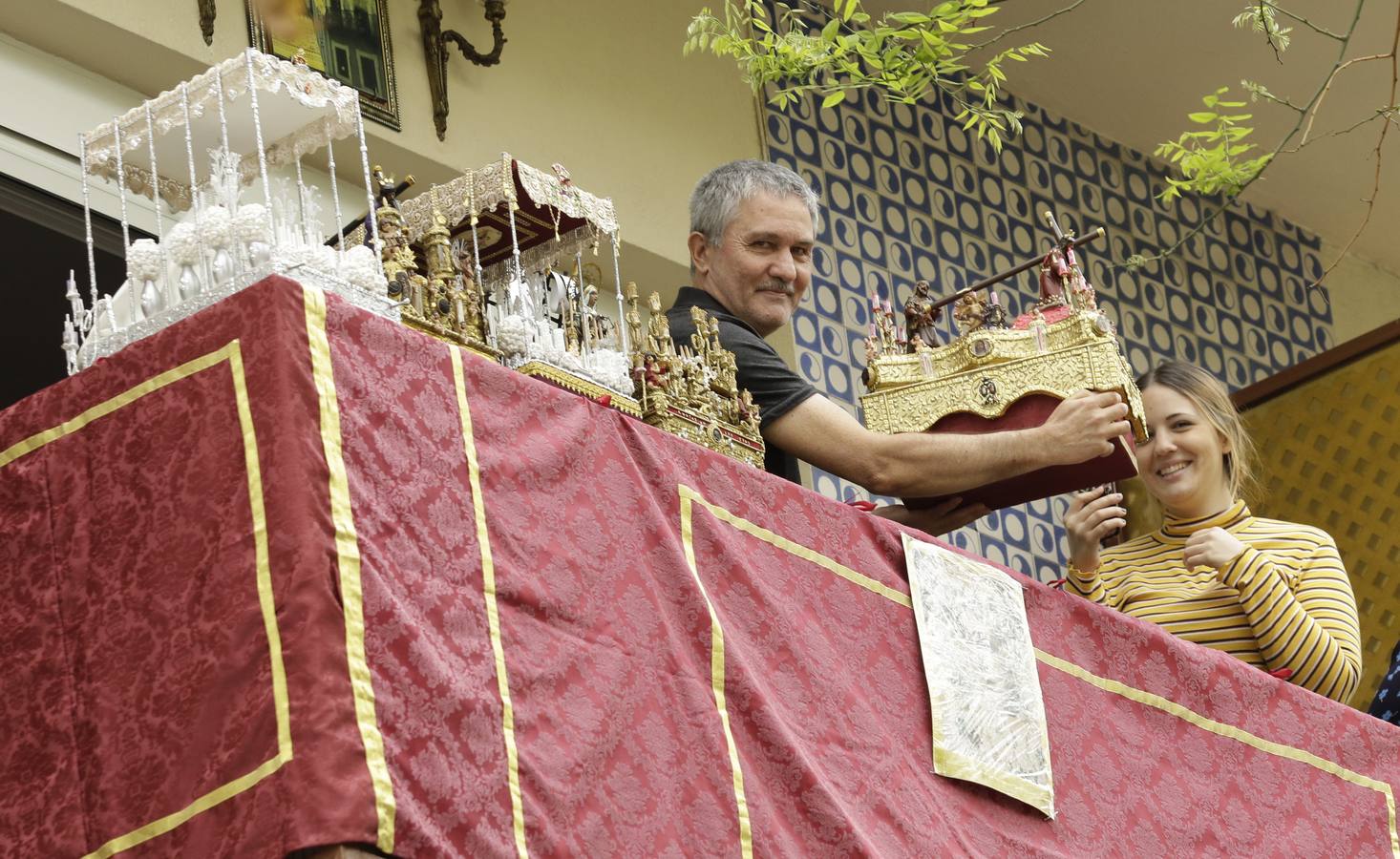 Semana Santa de Sevilla 2020: Un Domingo de Ramos desde los balcones