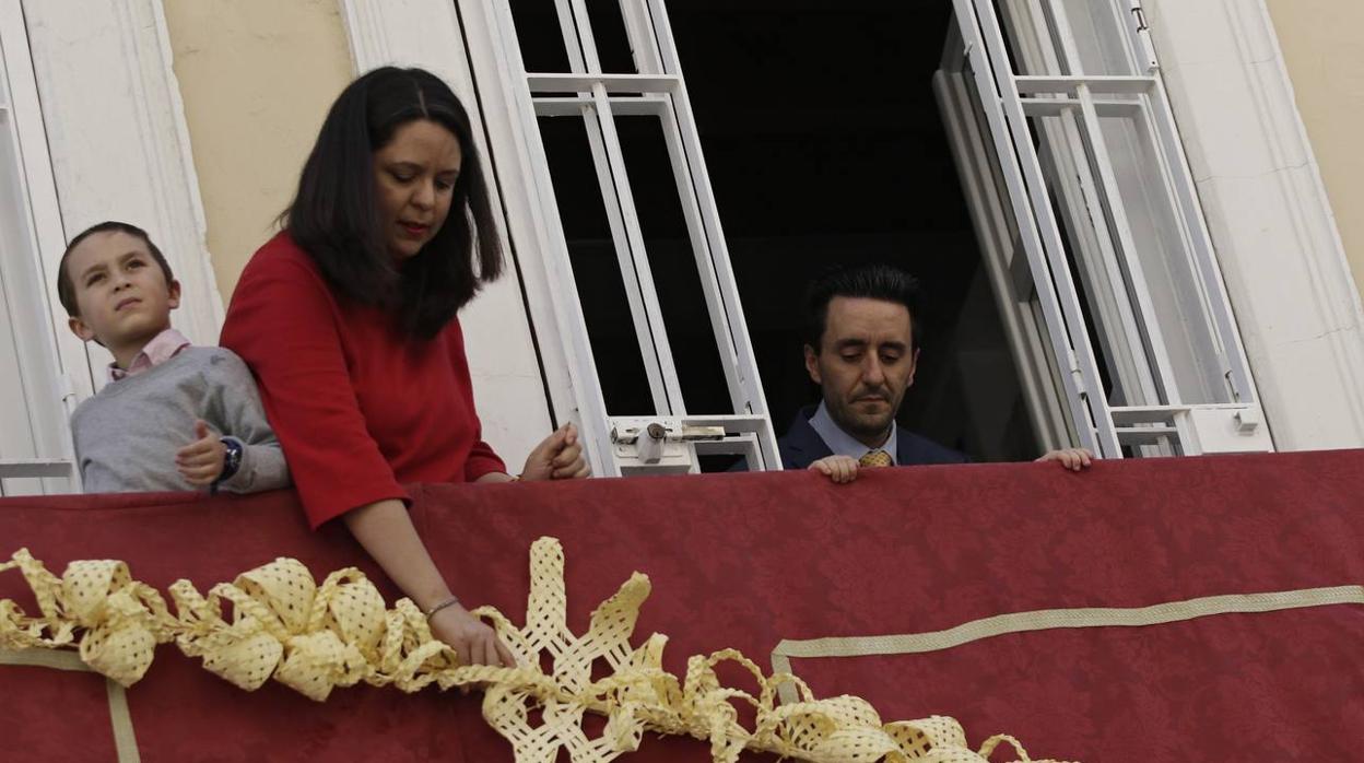 Semana Santa de Sevilla 2020: Un Domingo de Ramos desde los balcones