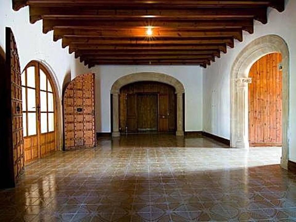 Una compra con éxito. Antes de que Rafa la adquiriese inversores suizos y franceses estaban interesados en la propiedad, donde querían edificar un complejo con 75 apartamentos de lujo.