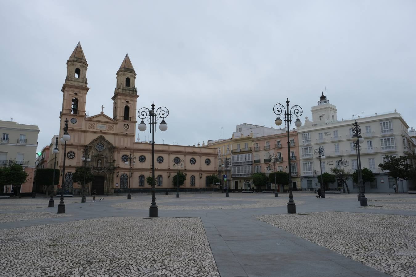 Las imágenes del Lunes Santo en Cádiz. Semana Santa 2020