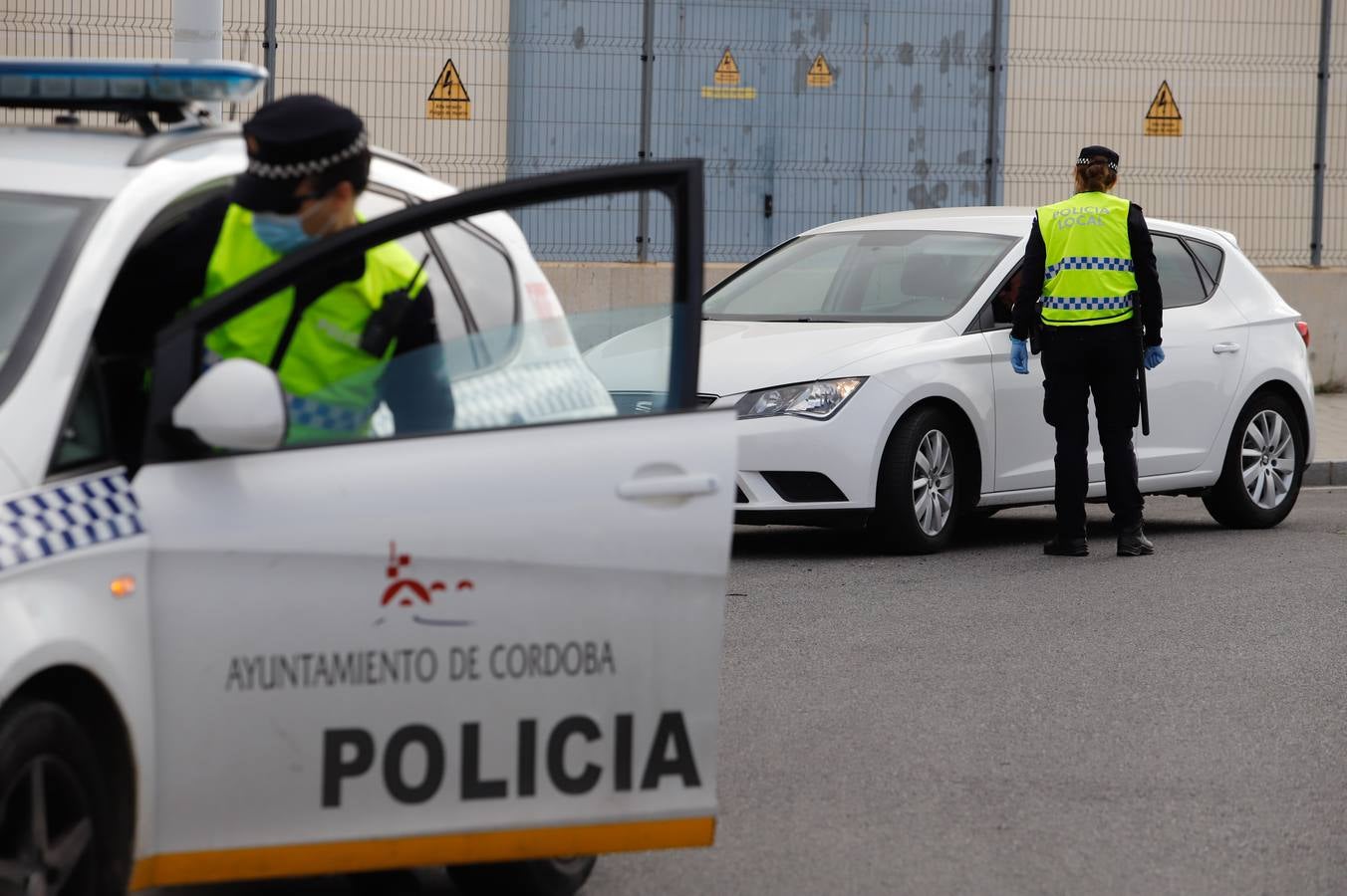 La intervención de la Policía Local de Córdoba por el coronavirus, en imágenes